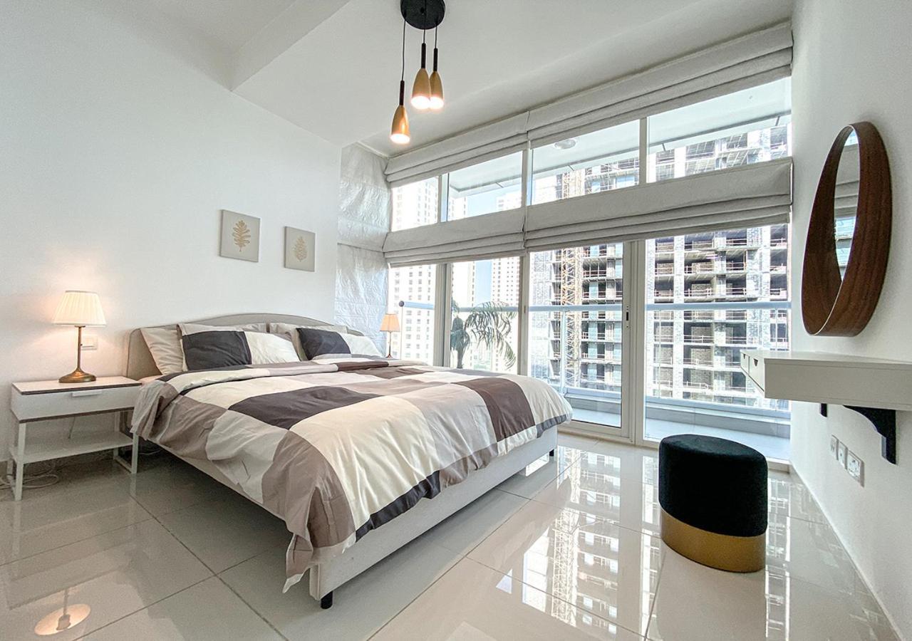 דירות דובאי Walk To The Beach Or Enjoy The Amazing View From The Balcony מראה חיצוני תמונה